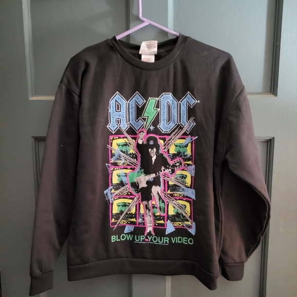 **SALE** AC/DC Sweatshirt. Size Small. NWT. - Picture 1 of 8